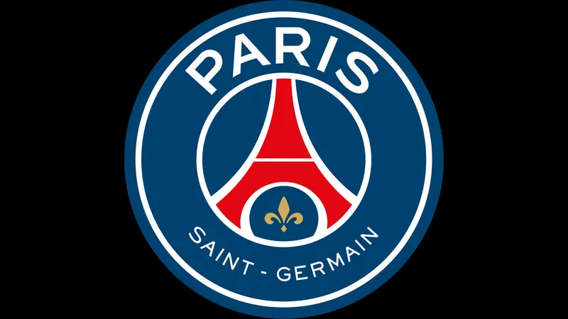 Cầu thủ PSG và Bayern Munich đấu tranh quyết liệt trên sân